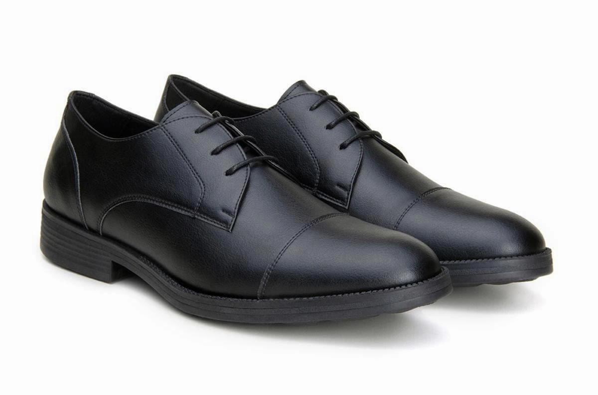 Patriot Lace Up Running Shoes 'Roma' classic vegan leather derby by Vincente Verde -  black