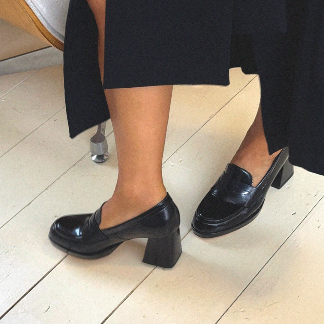 *SHARE BLACK - platform heel brogue