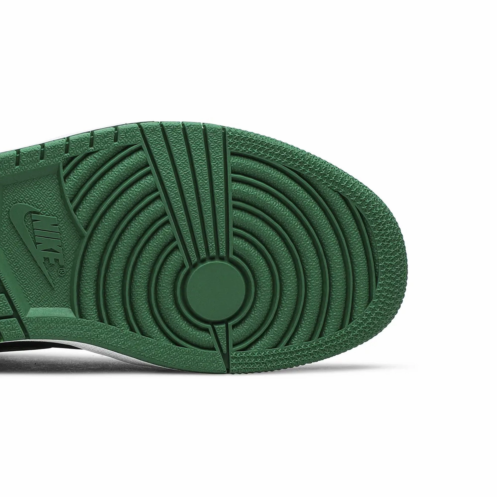 Air Jordan 1 Retro High 'Pine Green Black' (2020) Predator Basketball Shoes