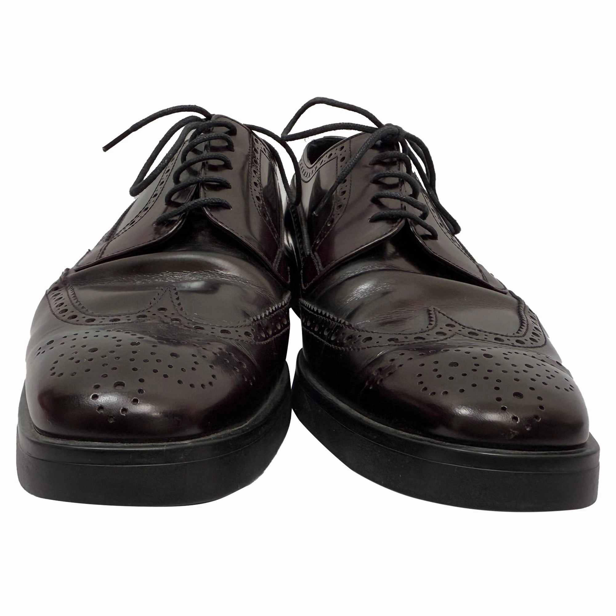 Schuh Brogues Prada Brush Lace-Up Brogue Shoes in Burgundy Leather