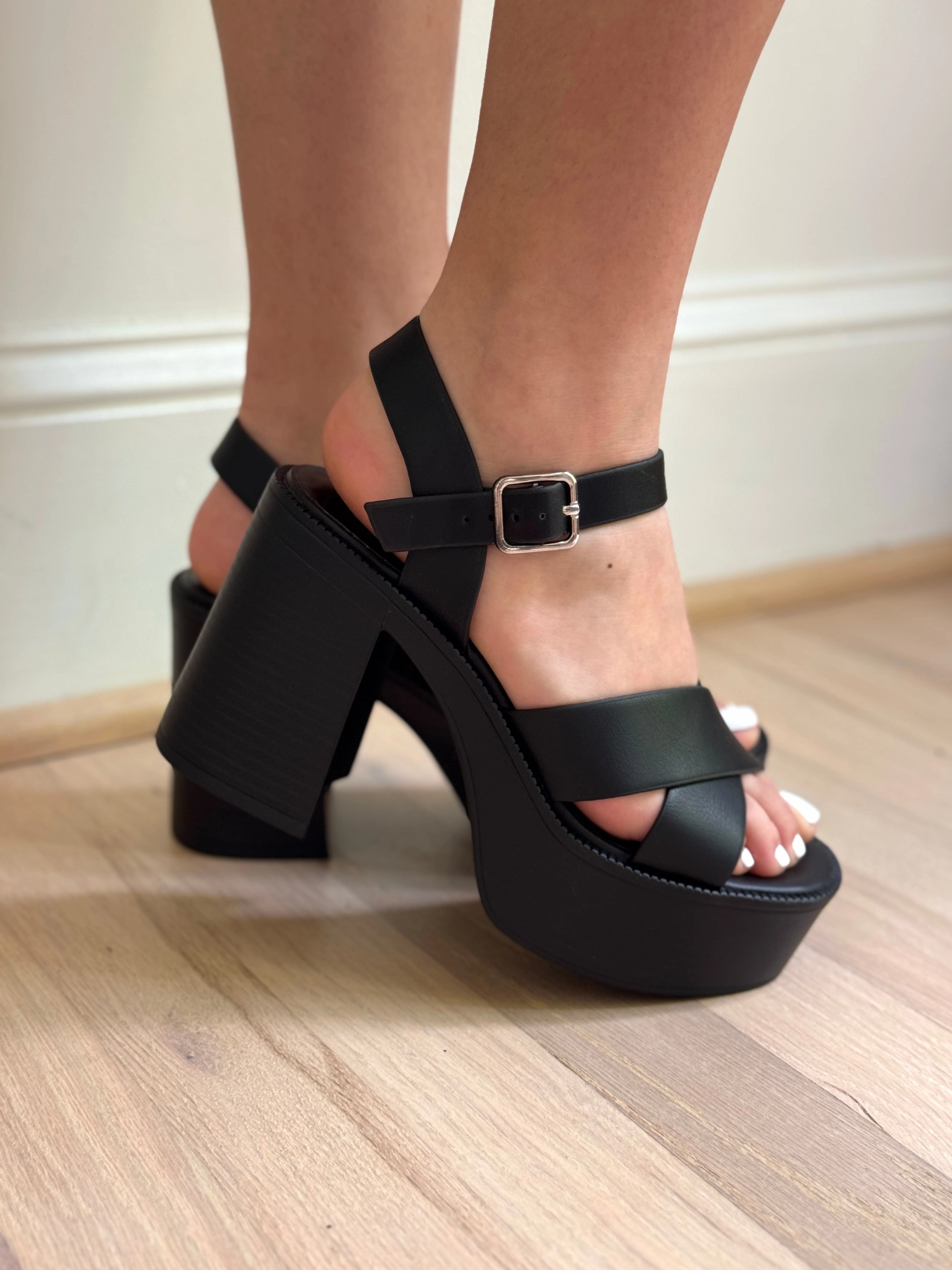 Best Mary Jane Shoes 2024 Black Platform Heels