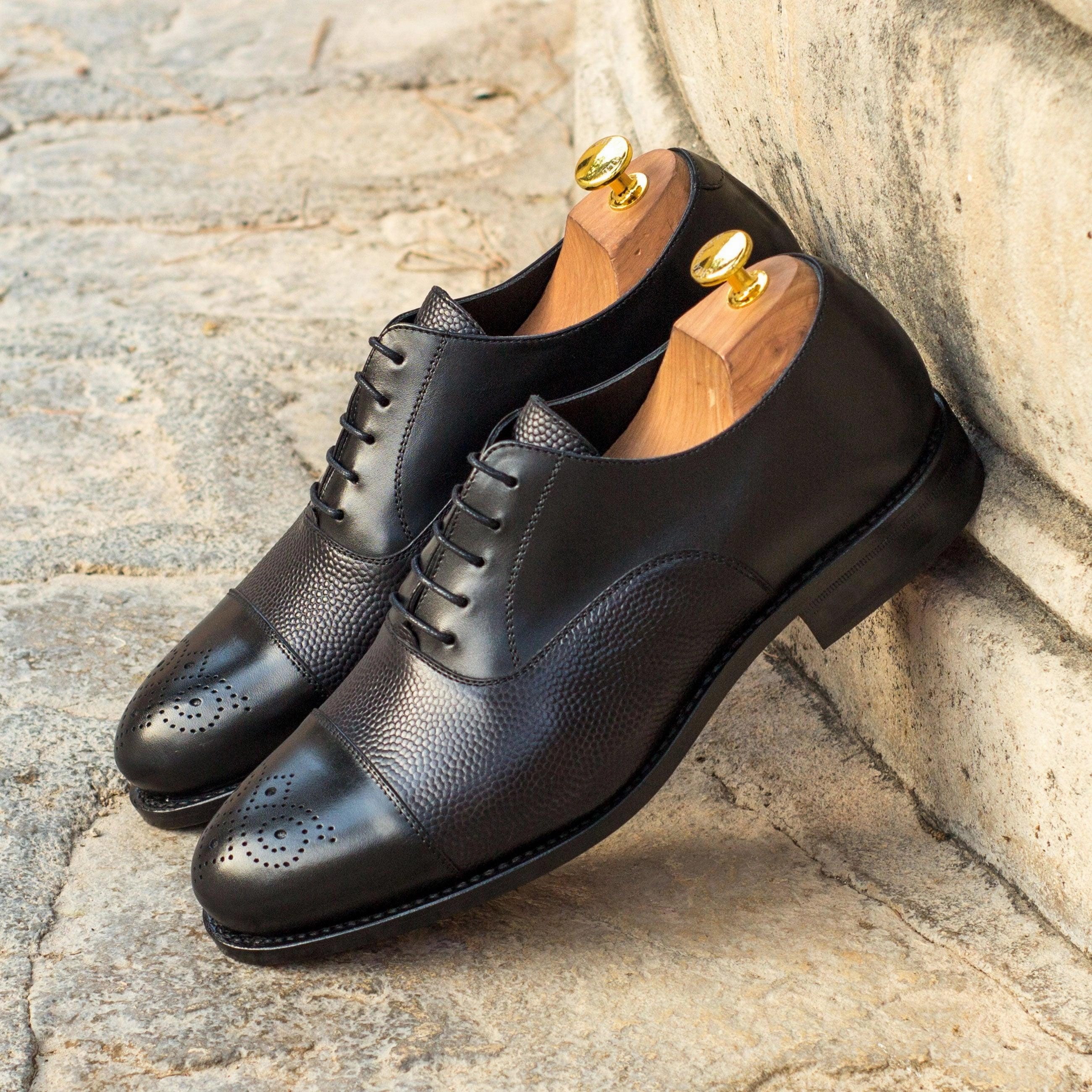Black Punched Toe Oxford Shoes Modern Essential Plain Toe Oxford Shoe