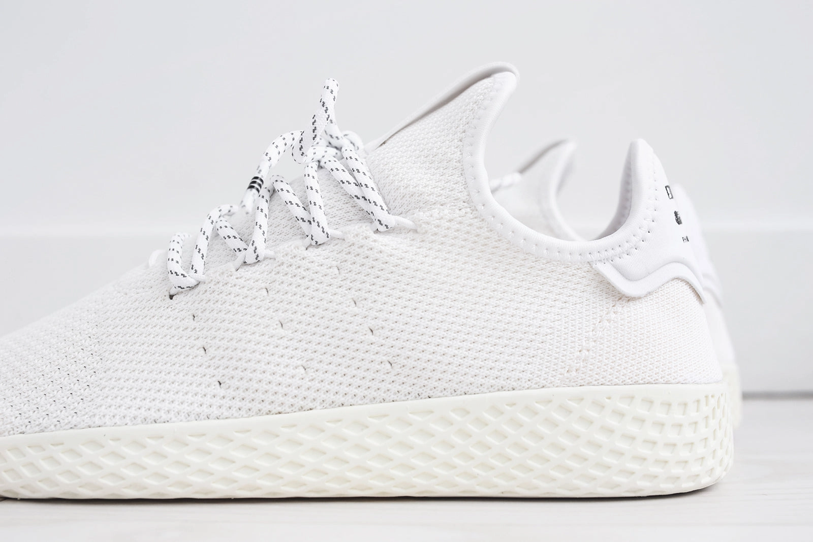 adidas Originals x Pharrell Williams Hu Holi Tennis BC - Triple White Sell Tennis Shoes