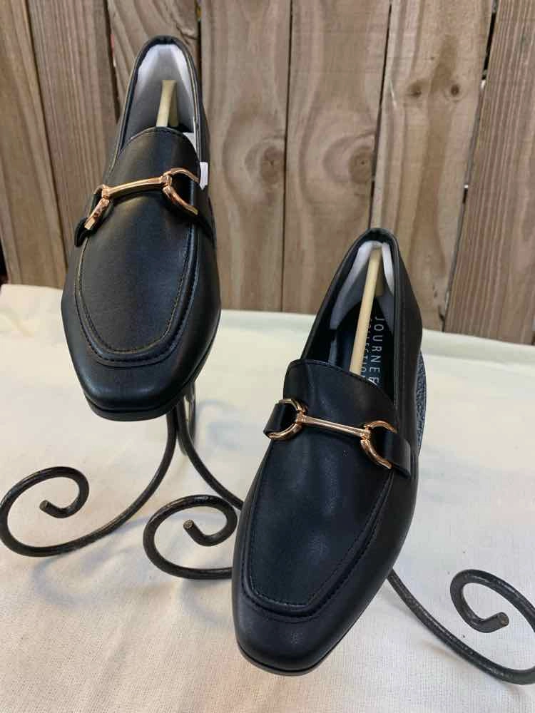 Female Loafers NWT JOURNEE COLLECTION SHOES 7.5 Black LOAFER Shoes