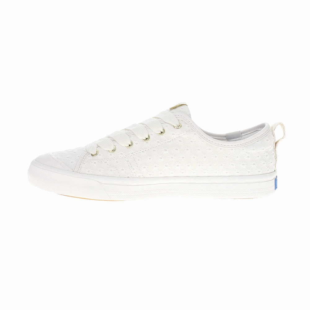 Cruise Mini Daisy Eyelet Slip On Sneakers White Leather Slip Ons > Leather Slip Ons