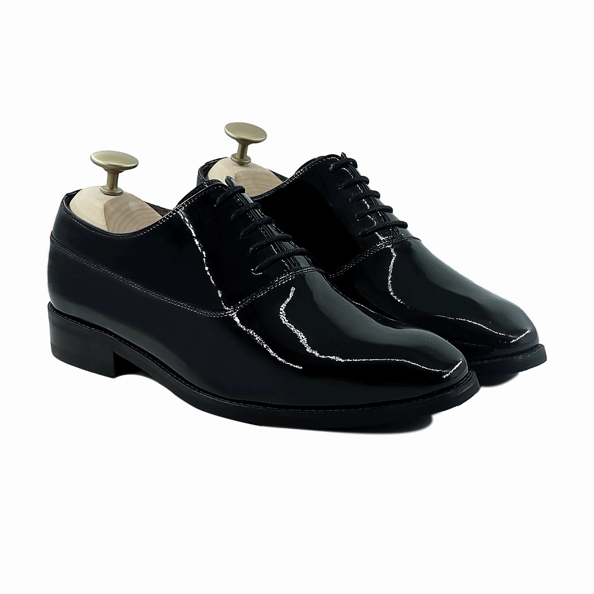Clark Oxfords Carisa - Men's Black Patent Leather Oxford Shoe