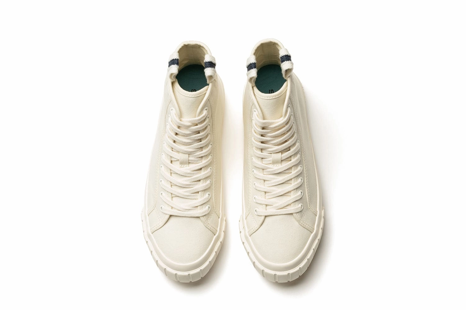 Escalade Step Leather Casual Shoes Womens - La Brea Lug High Top Platform - White