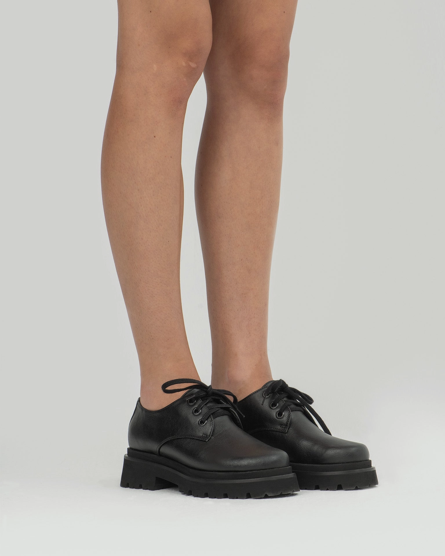 Chunky Derbs No.2 Vegea woman derbs grape leather