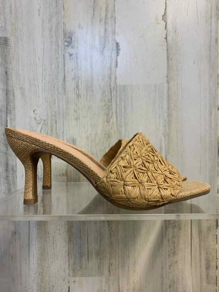 NWT A NEW DAY SHOES Shoe Size 8 Beige CANVAS KITTEN HEEL Shoes/BEIGE CANVAS OPEN Q Casual Shoes