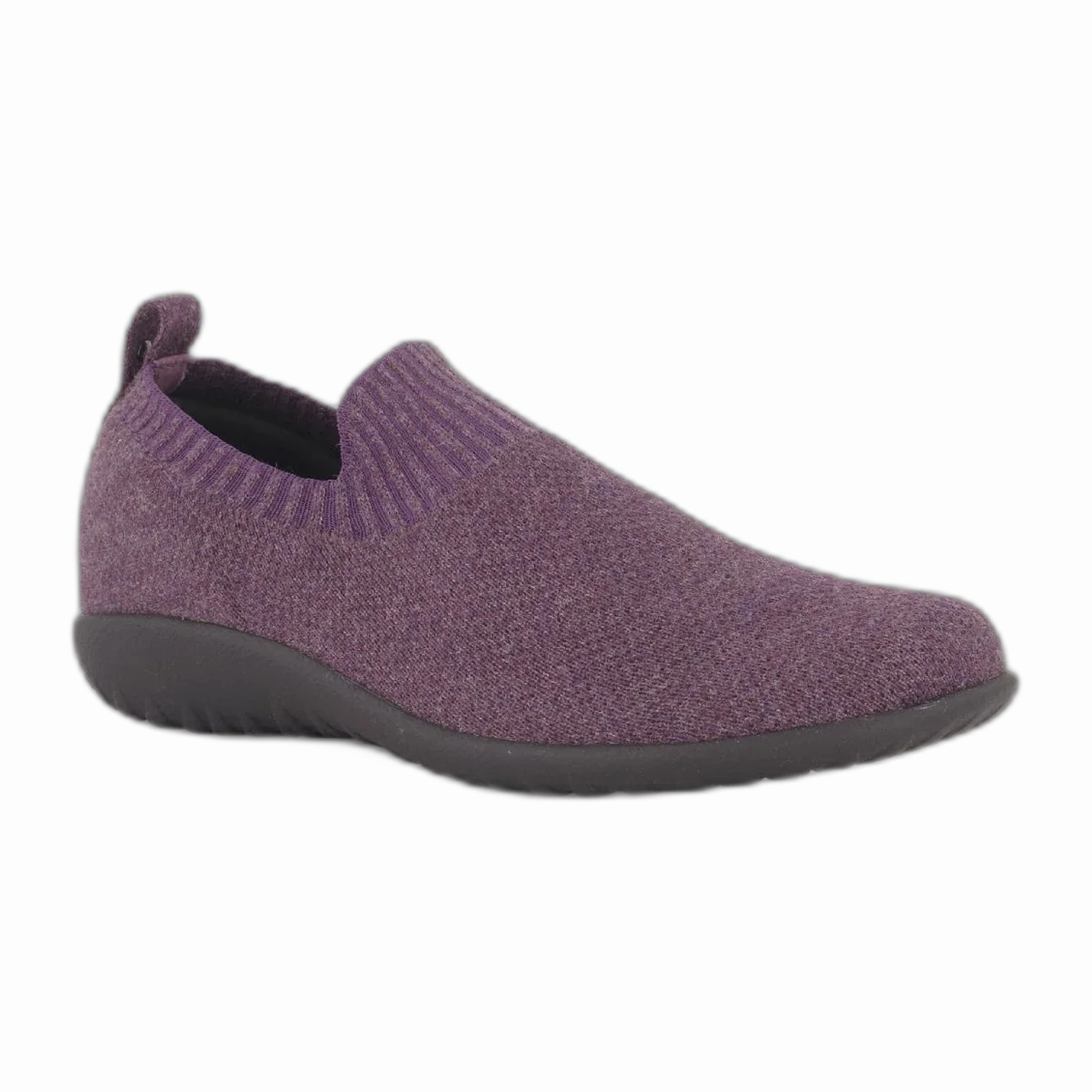 Nuku Best Slip On Shoes For Winter
