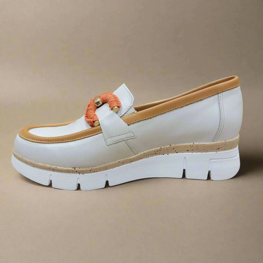 Loafers Bread Twp FLUCHOS - D9298 in Sugar/Camel