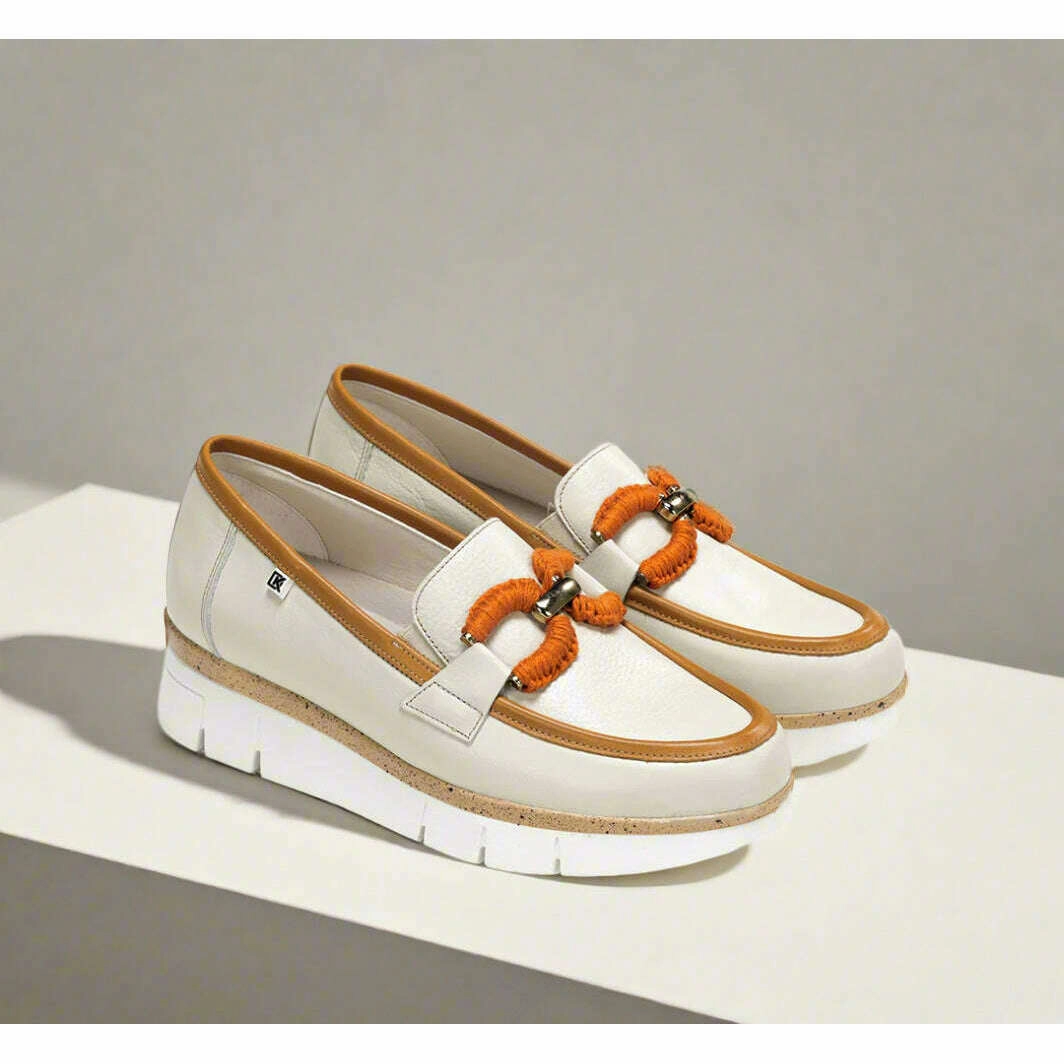 FLUCHOS - D9298 in Sugar/Camel Stuart Weitzman Loafers Sale