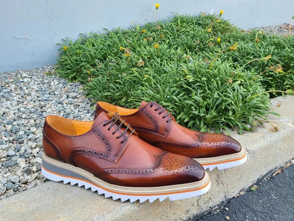 Wing-tip Blucher style Oxford with ligtweight sole Oxfords Leather Breathable Casual Dress Shoes