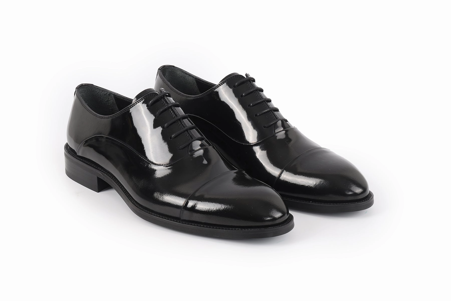 Hybrid Oxfords Margutta Oxford Patent Leather Dress Shoes