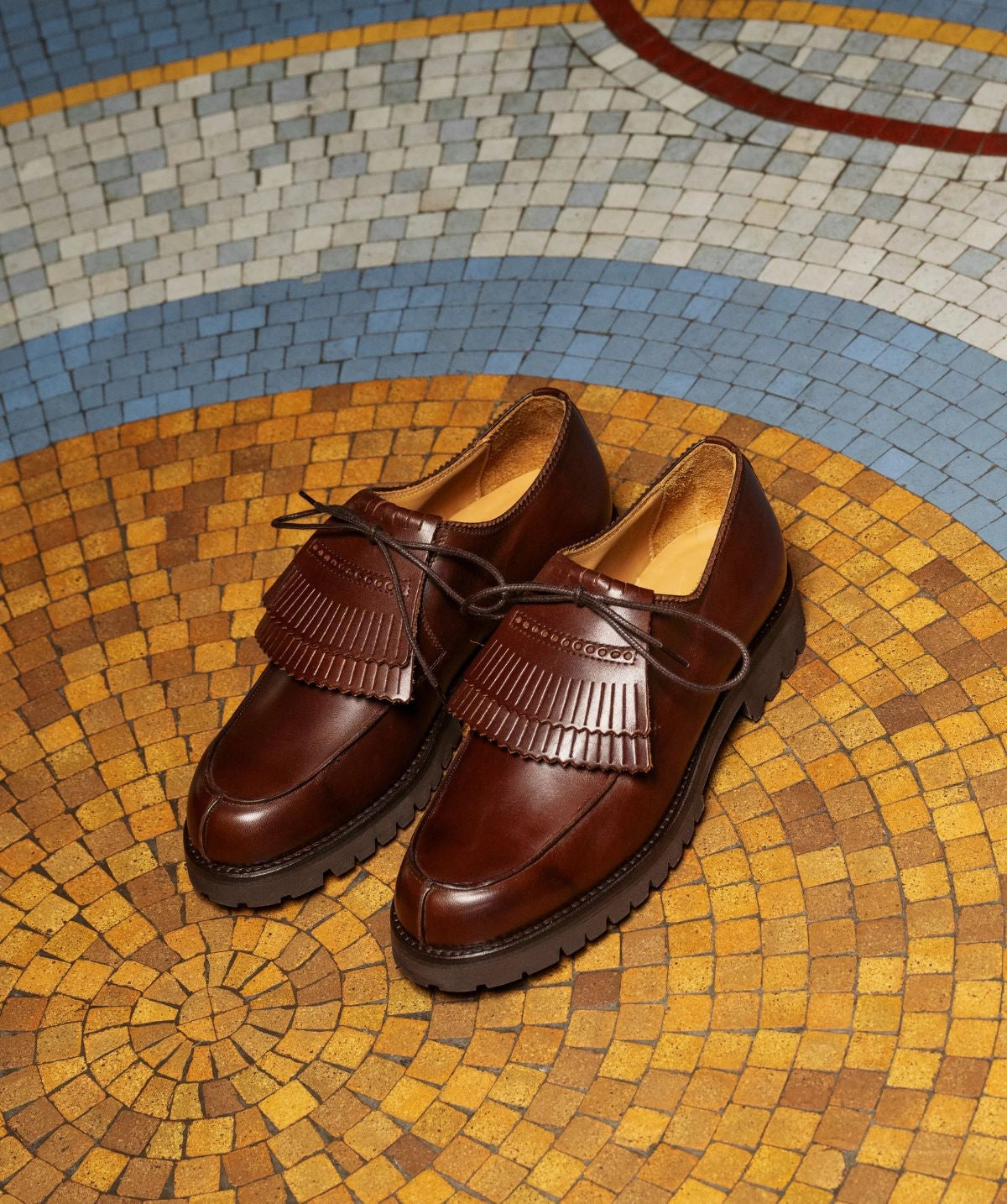 Derbies LEONIE Brun Lace Up Oxford Shoes