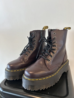 Hiking Shoes For Sand Dr Martens Boots Womens 6