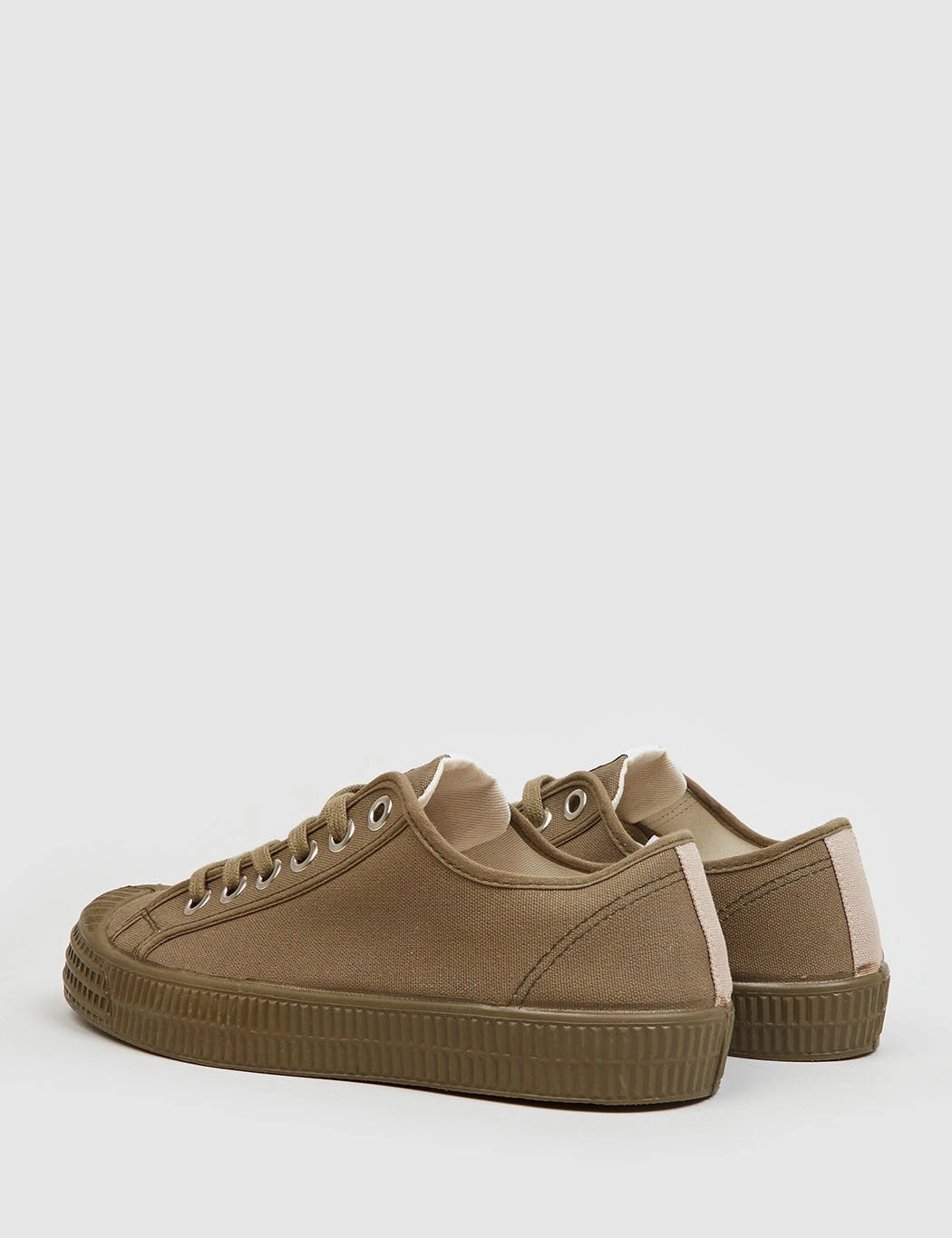 Business Casual Snow Shoes Novesta x Universal Works Star Master - Military Green