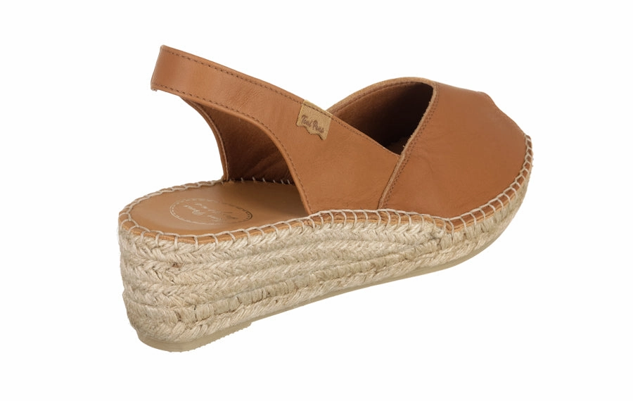 Wide Width Patent Leather Mary Jane Shoe Tp Picnic Tan