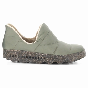 Slip On Travel Shoes Slip On Sneaker In Crus Taupe