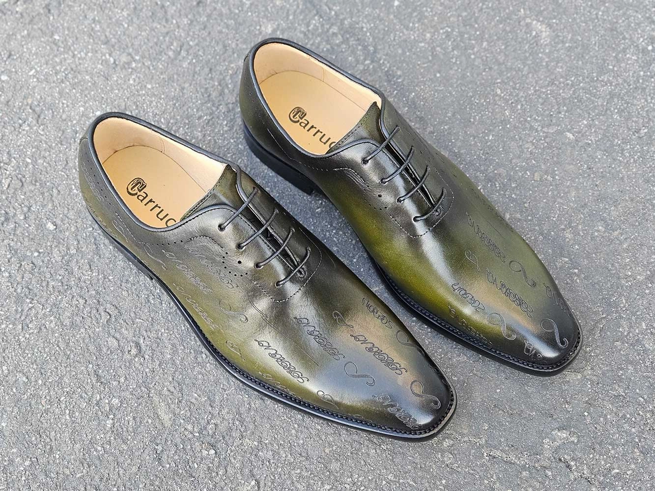 Embossed Wholecut Oxford Orthopedic Oxford