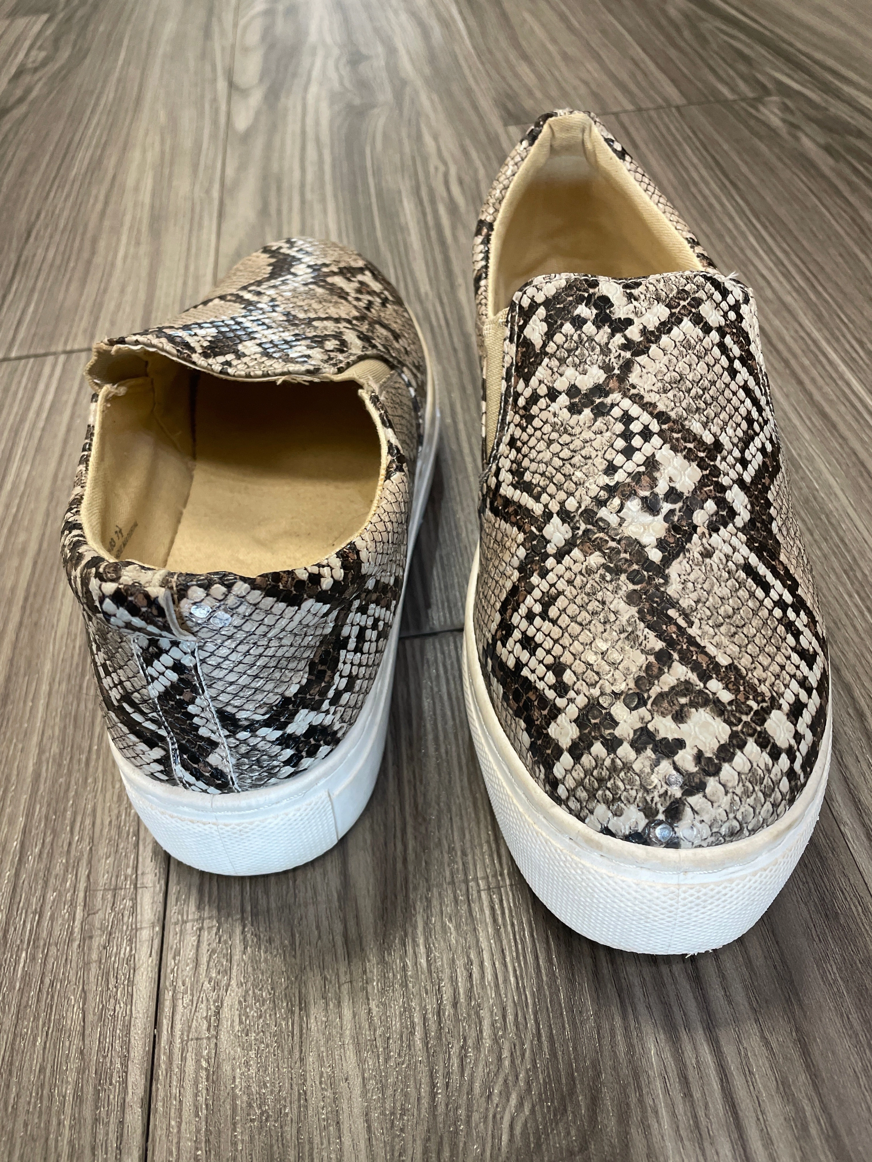 Animal Print Shoes Sneakers Platform Bamboo, Size 7.5 Adrian T-bar Woven Leather Mary Jane Shoes