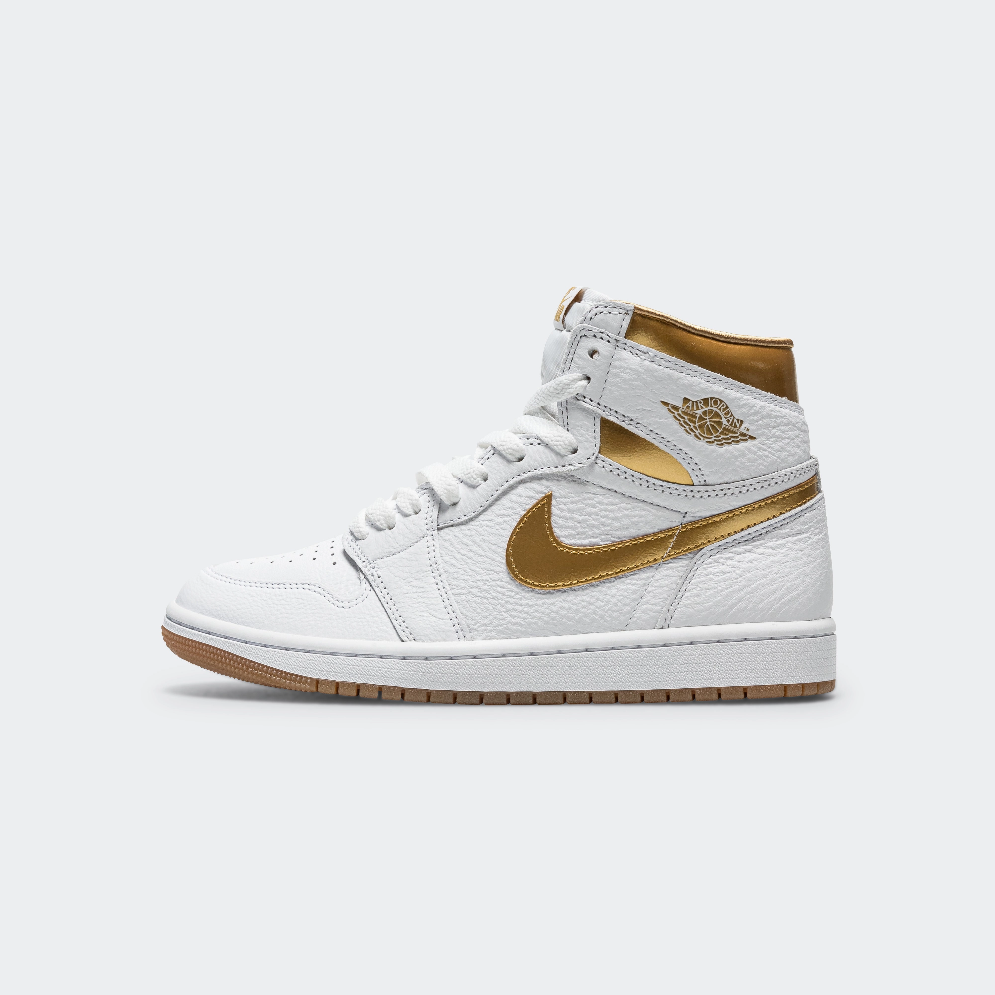 Womens Air Jordan 1 Retro High OG - White/Metallic Gold-Gum Light Brown Basketball Shoes 7