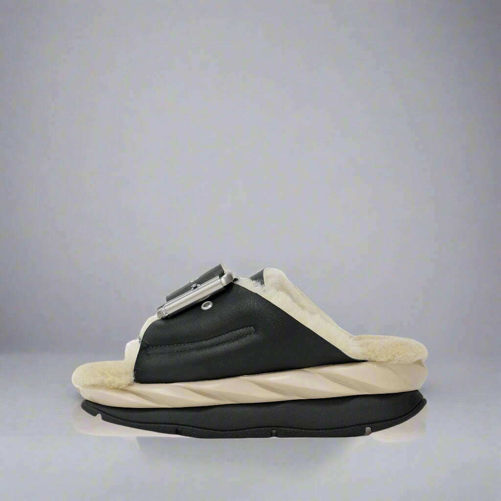 Casual Mary Jane Slip-on Shoe 4CCCCEES Mellow Laze in Oreo/Shearling