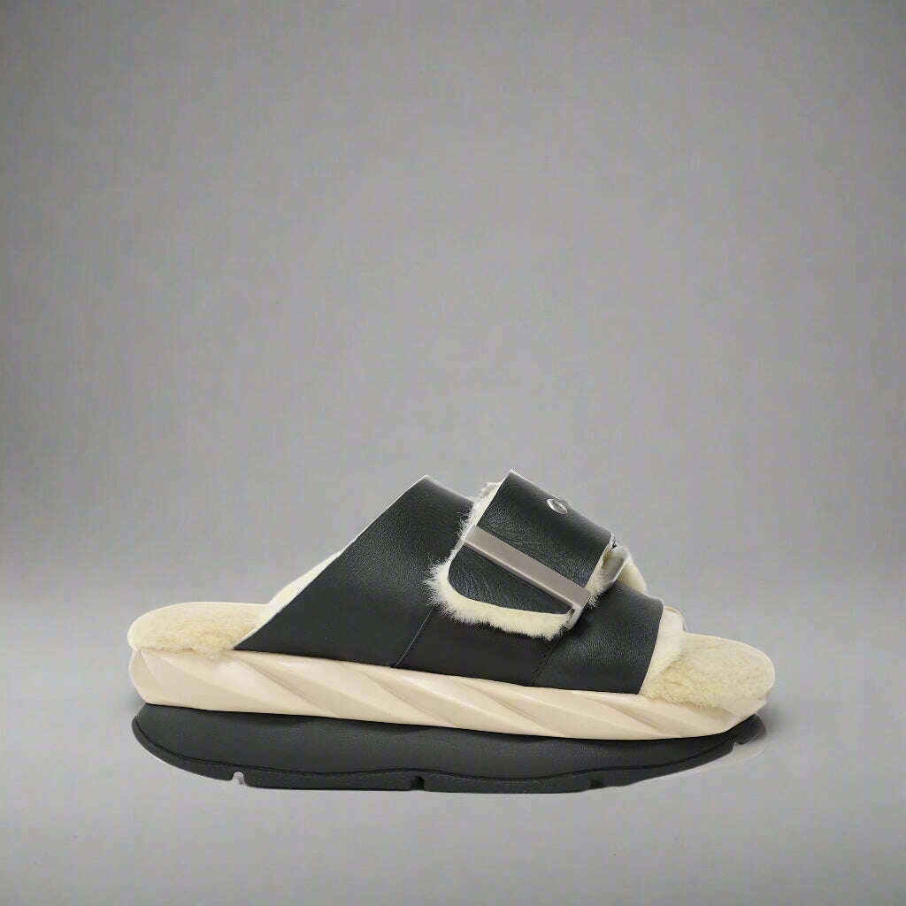 4CCCCEES Mellow Laze in Oreo/Shearling Mini Melissa Furadinha Vii Bb Mary Jane Shoe Toddler