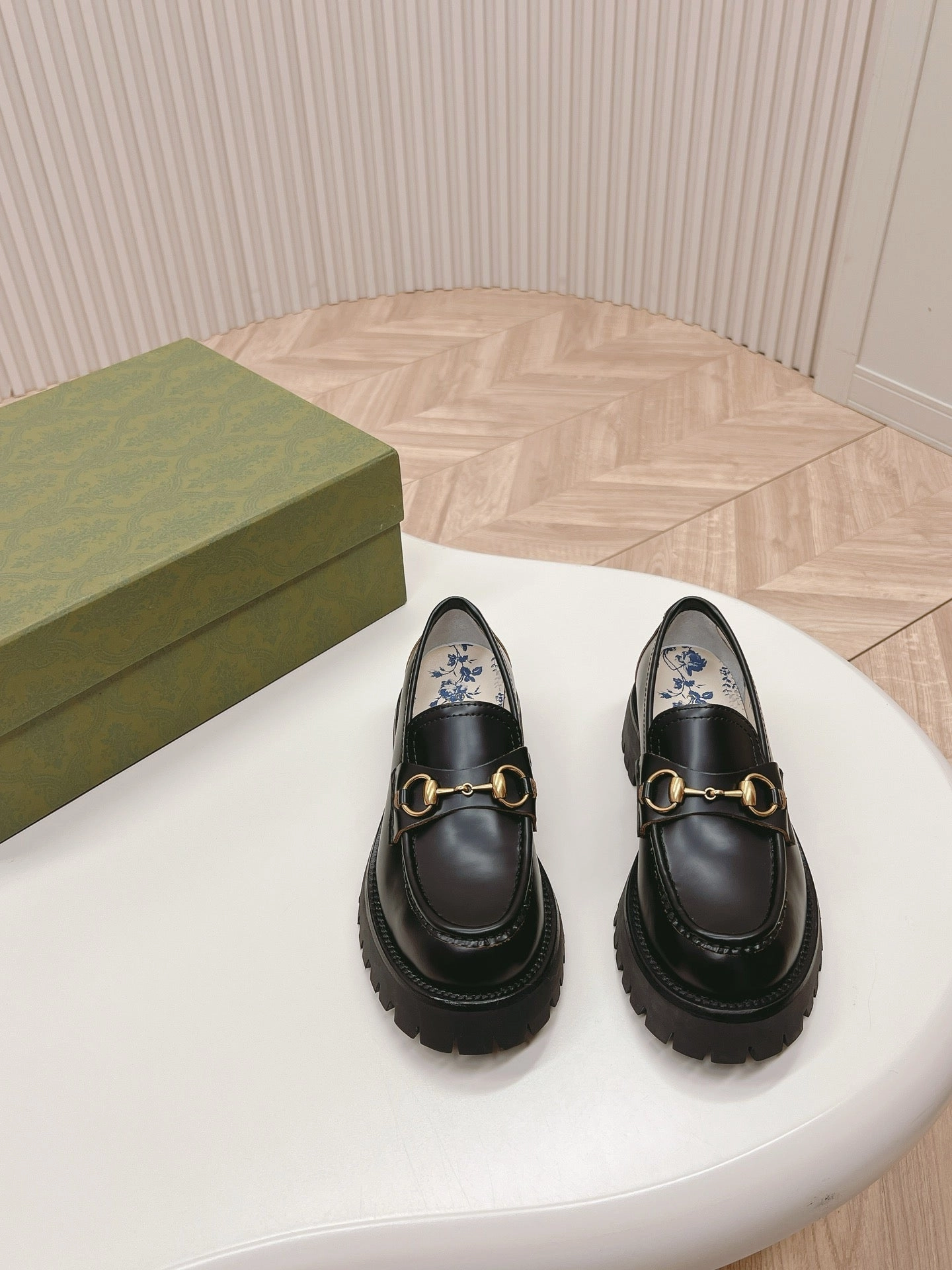 SE1513 GUCCI Women's Lug Sole Loafer with Horsebit/ Size5-11 Different Types Of Loafers