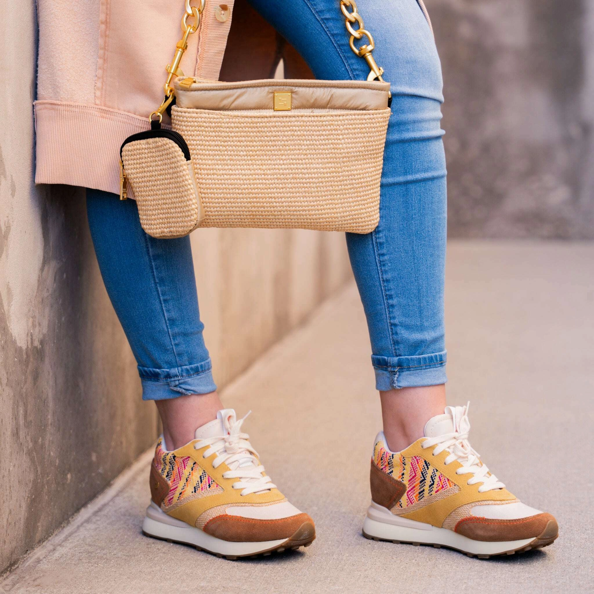 GIOSEPPO - Morrill - Mostaza Clarks Patent Mary Jane Shoes