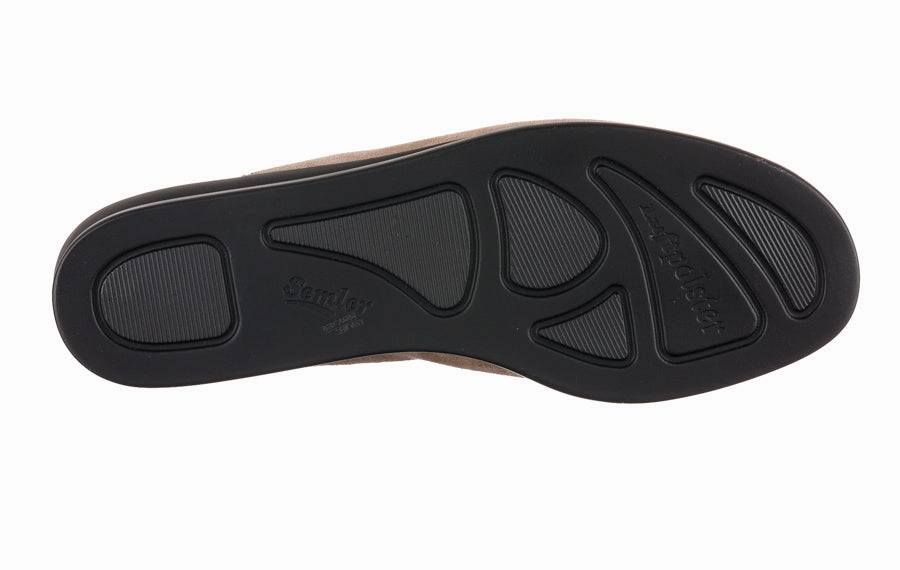 Mary Jane Crochet Baby Shoes Free Pattern Sem Celeste Taupe