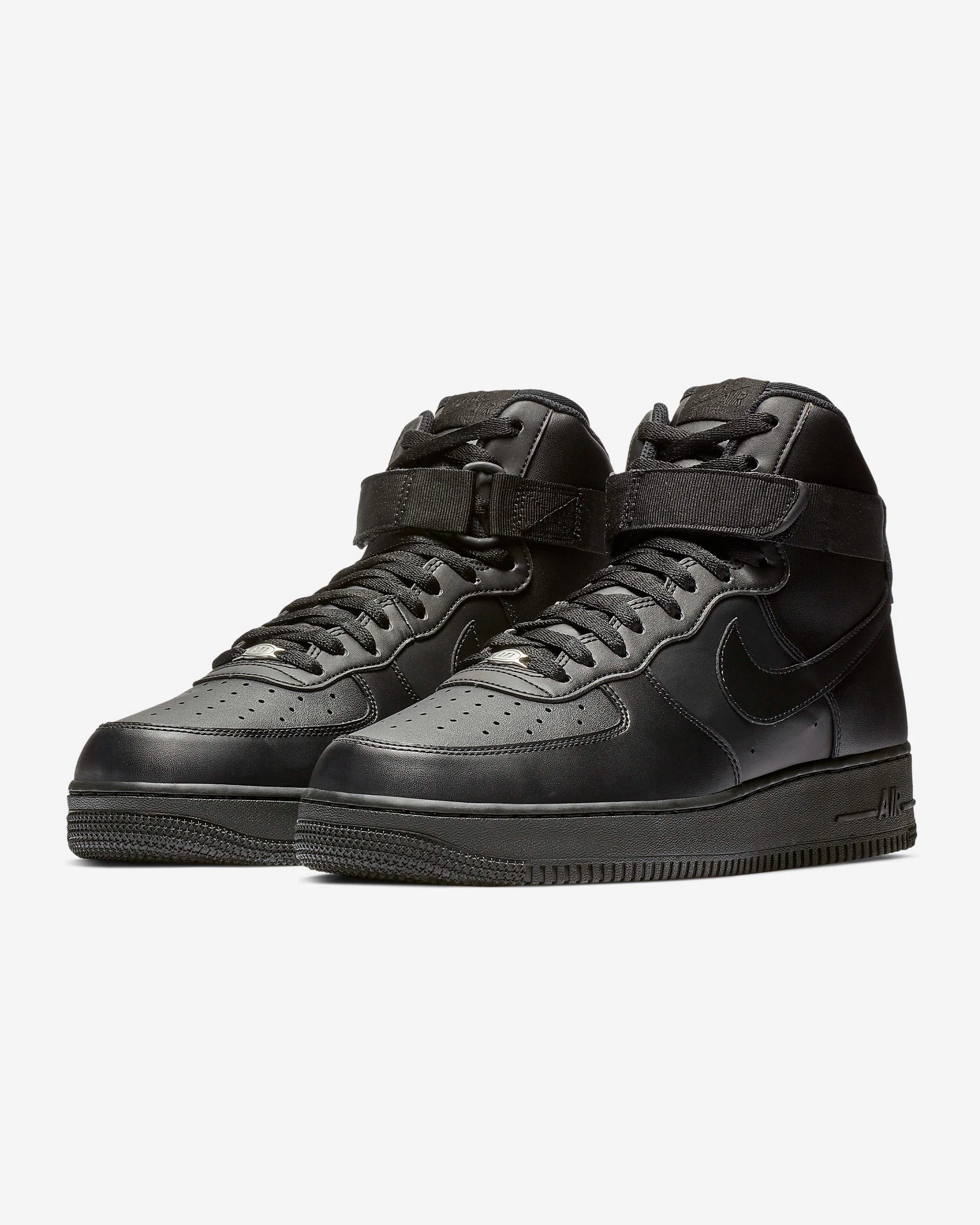 Nike Air Force 1 High '07 Black Basketball Shoes That Help You Jump Higher