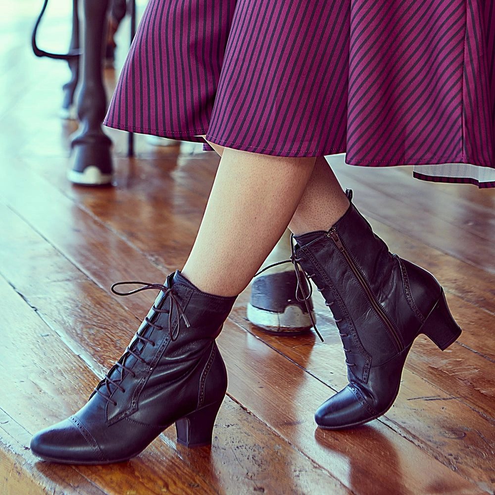 Flicka Bass Oxford Shoes