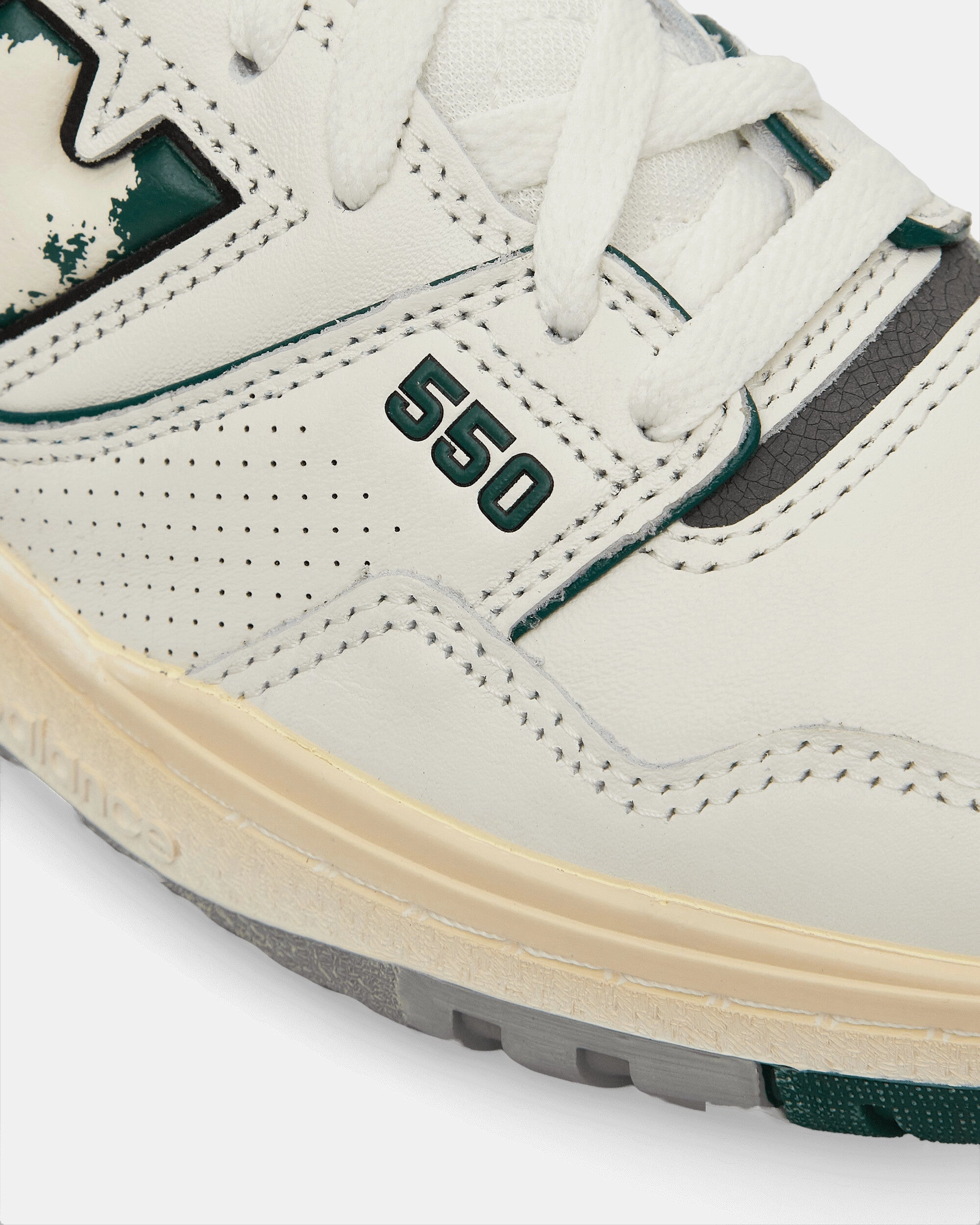 Non Marking Basketball Shoes 550 Sneakers Sea Salt / Midnight Green