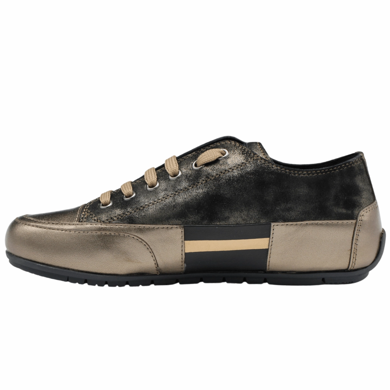 Rock Patch Sneaker Basketball Shoes 2 Different Color Basketball Shoes