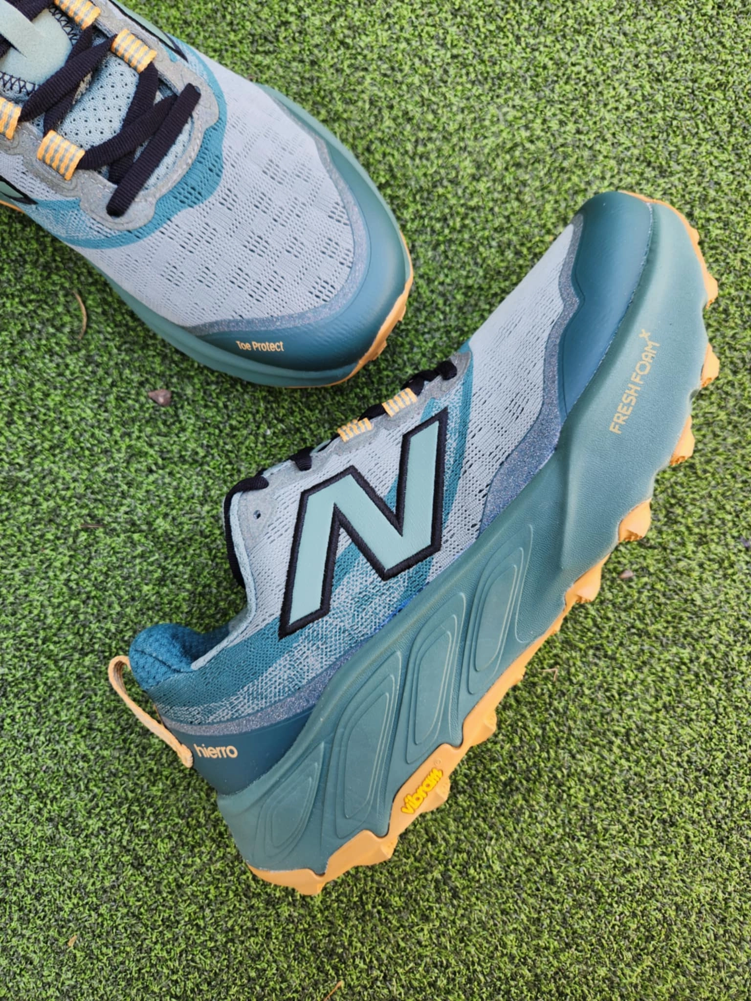 Slip Hiking Shoes New Balance M Hierro v9