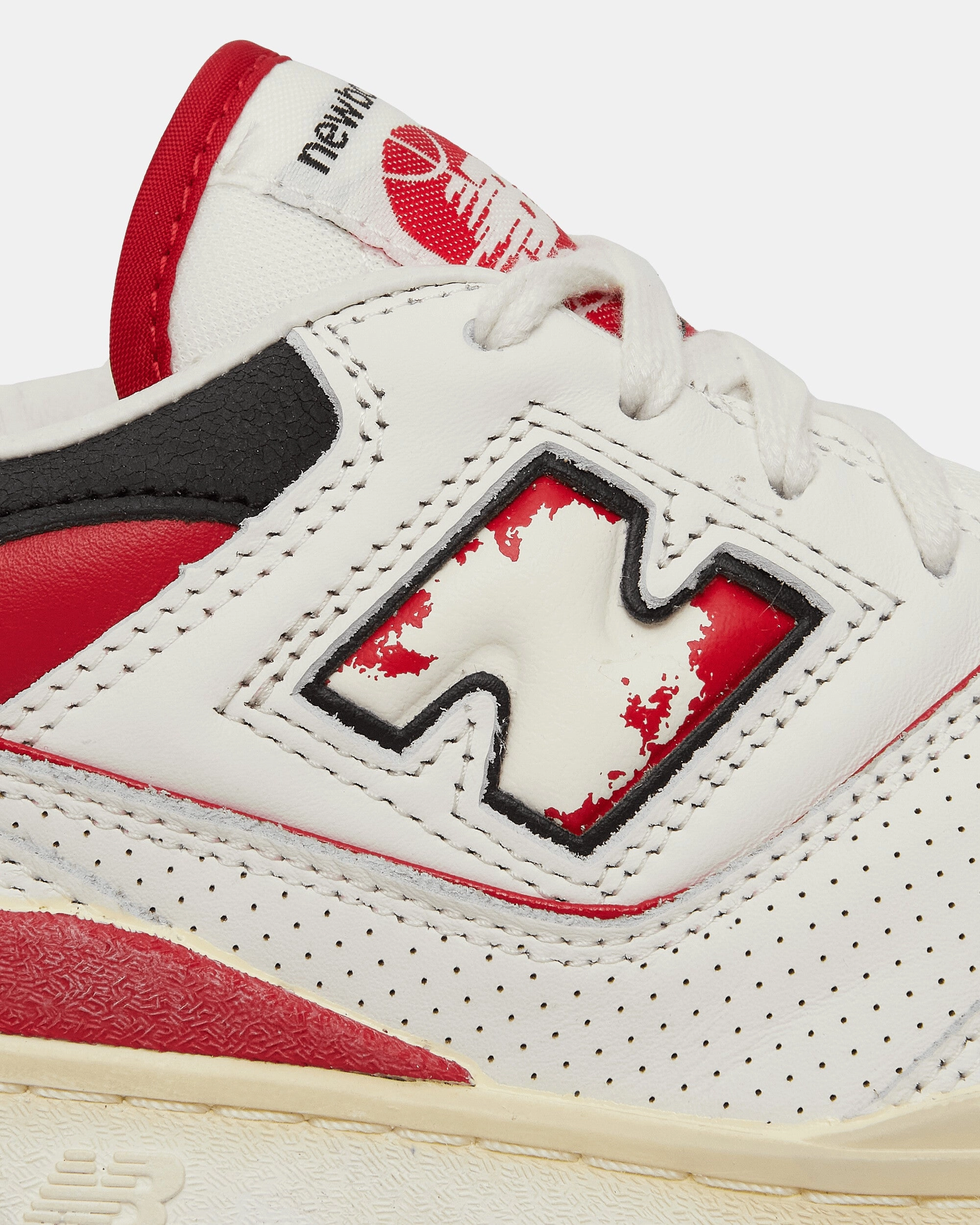 550 Sneakers Off White / Red Basketball Shoes Tight On Sides