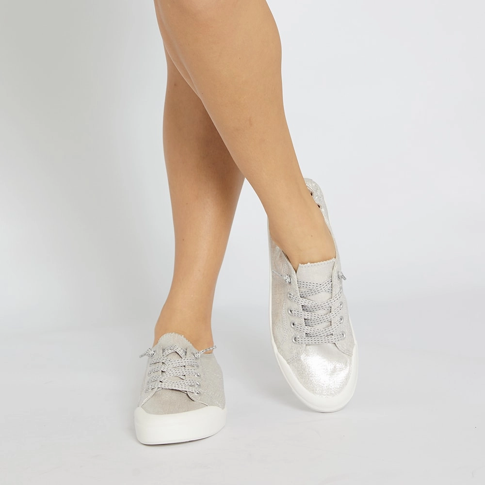 Casual Dress Slip On Shoes Switch Sneaker in Silver Canvas
