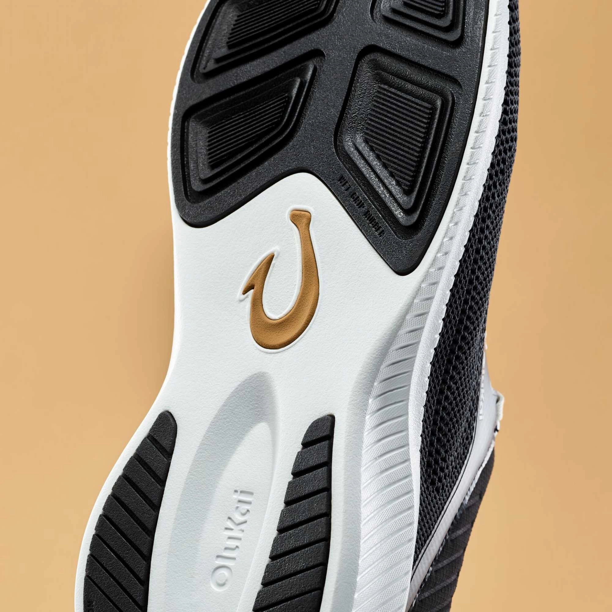 Island Hopper - Lava Rock Best Type Of Shoes For Strength Training