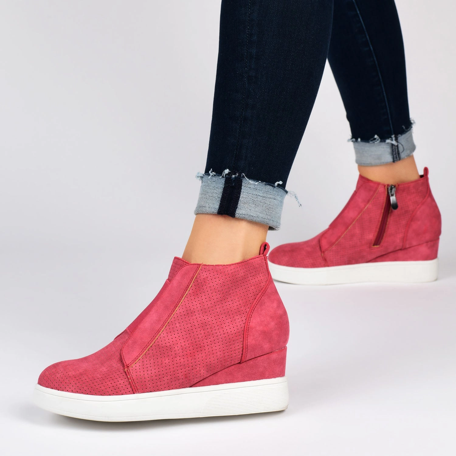 CLARA WEDGE SNEAKERS IN VEGAN LEATHER