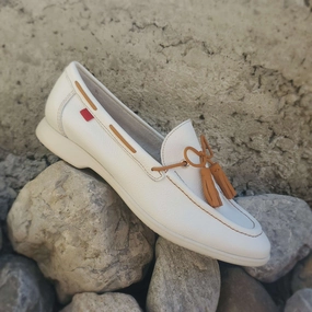 Jeans And Loafers Outfit Marc Joseph - Providence