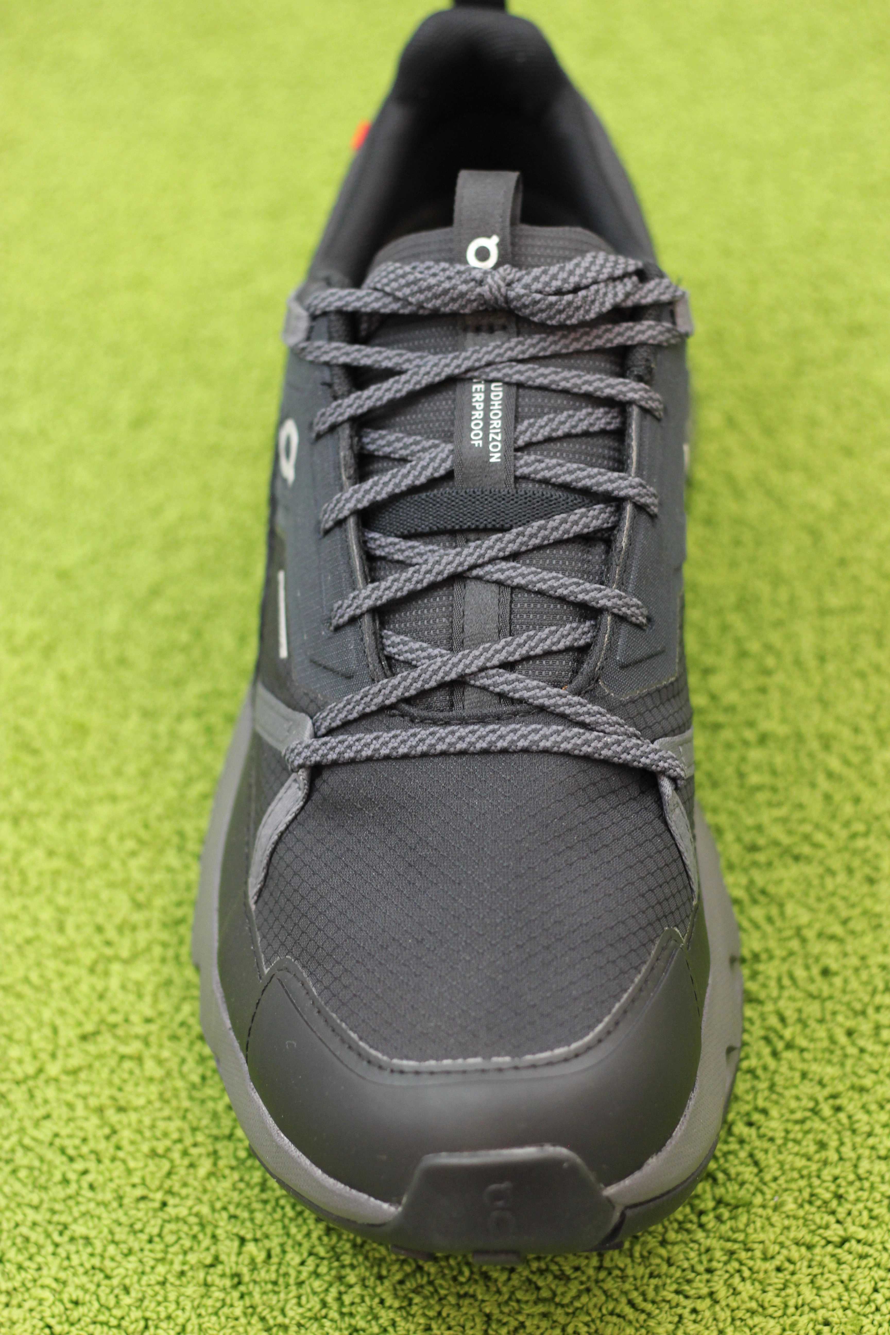 Men's Cloudhorizon WP Sneaker - All Black Running Shoe Charm