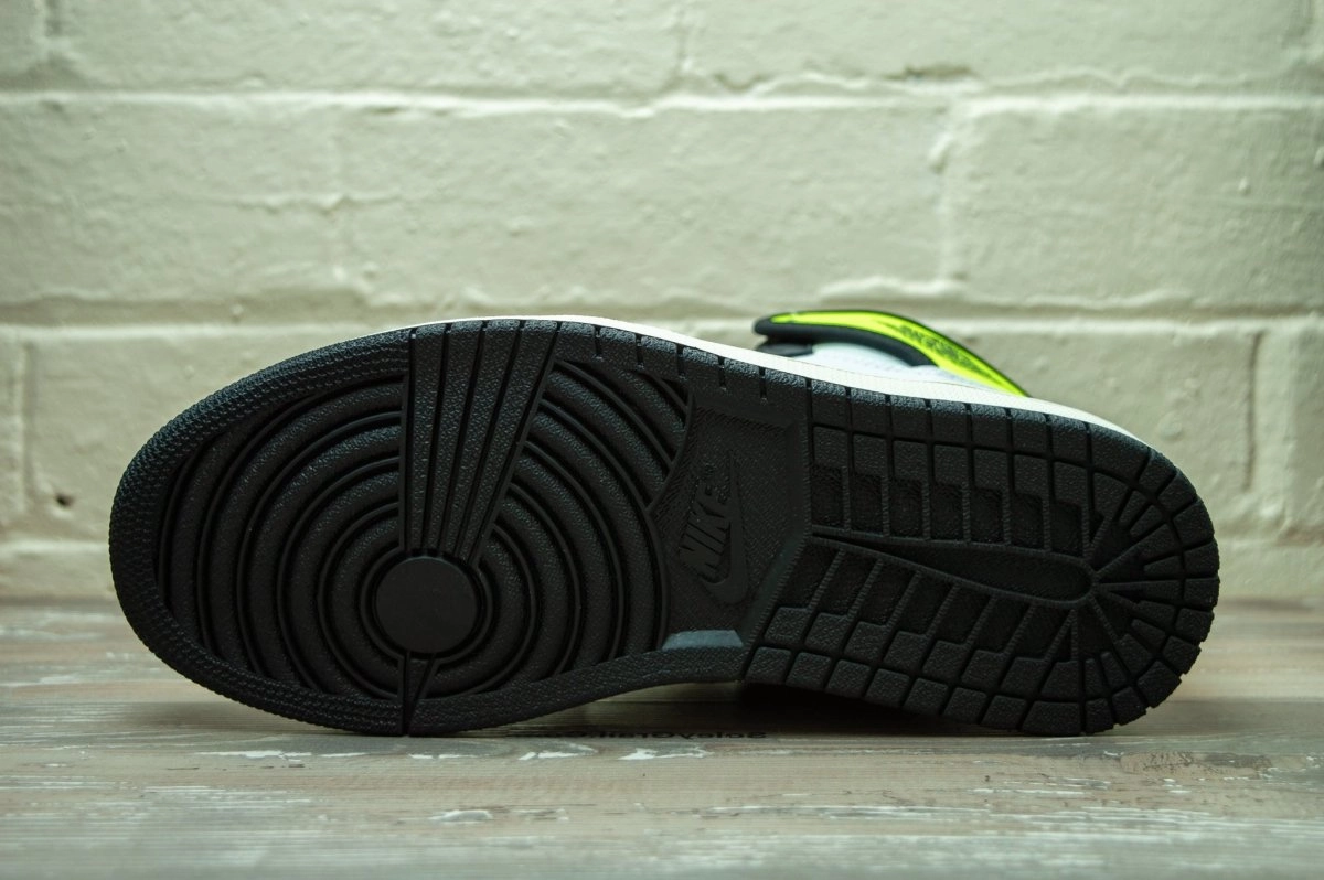 Nike Air Jordan 1 Retro High University Gold 555088 118 Nike Shoes Size