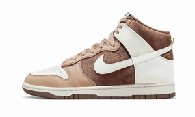 Nike Dunk High Light Chocolate Tiffany And Company Nike Shoes