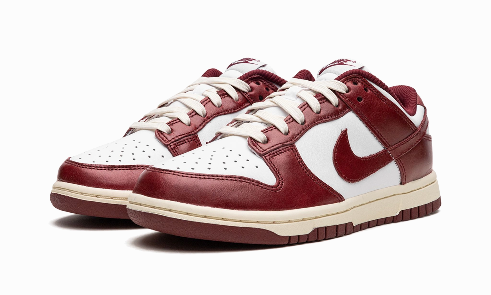 Travis Scott Nike Shoe Nike Dunk Low PRM Team Red