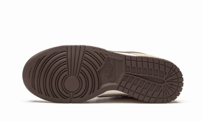 Nike Vapor Pro Tennis Shoe Nike Dunk Low Retro PRM Animal Pack Giraffe