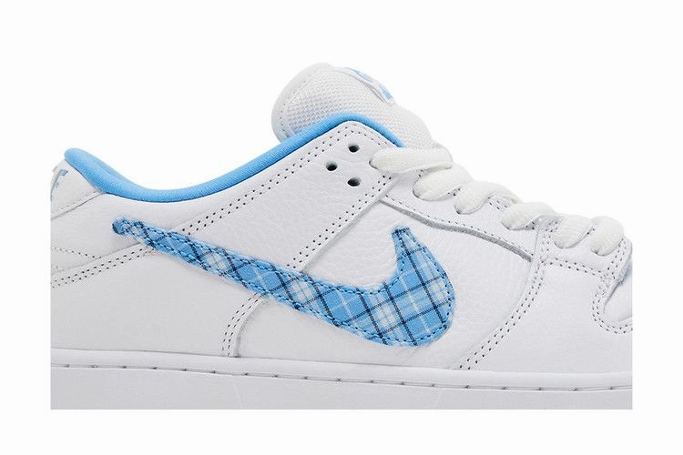 Nike Wide Shoe Nike SB Dunk Low Pro Nicole Hause