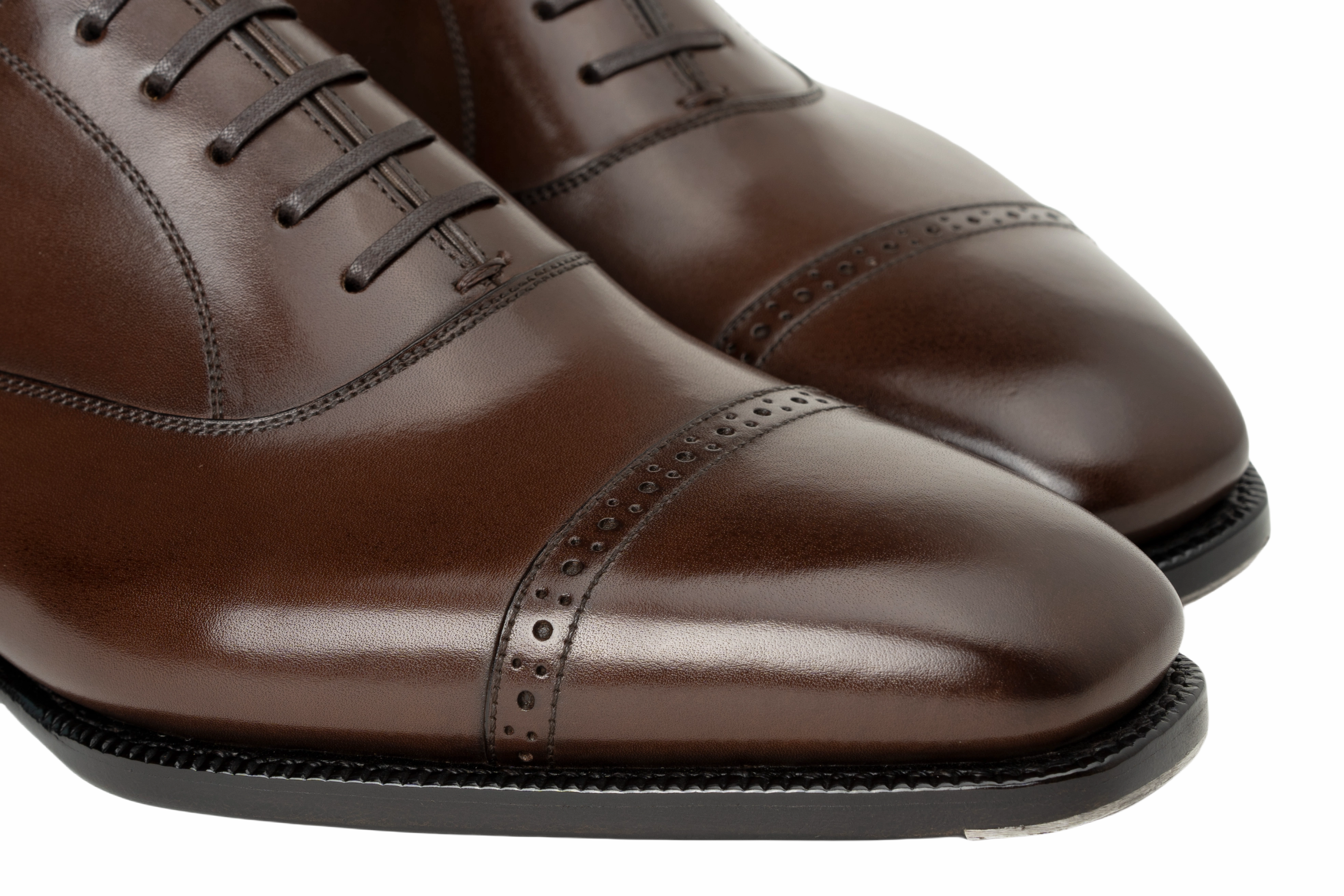 OXF. 572 Modern Classics Wing Oxfords