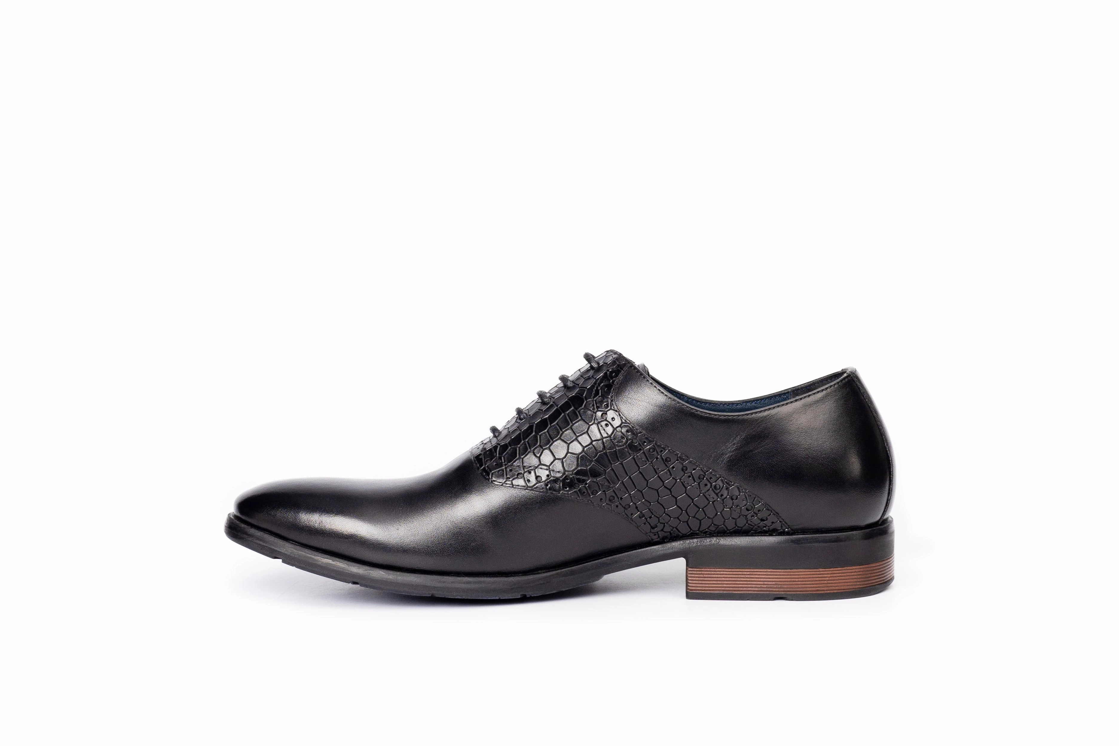 White Oxfords Onyx: Textured Black Oxford