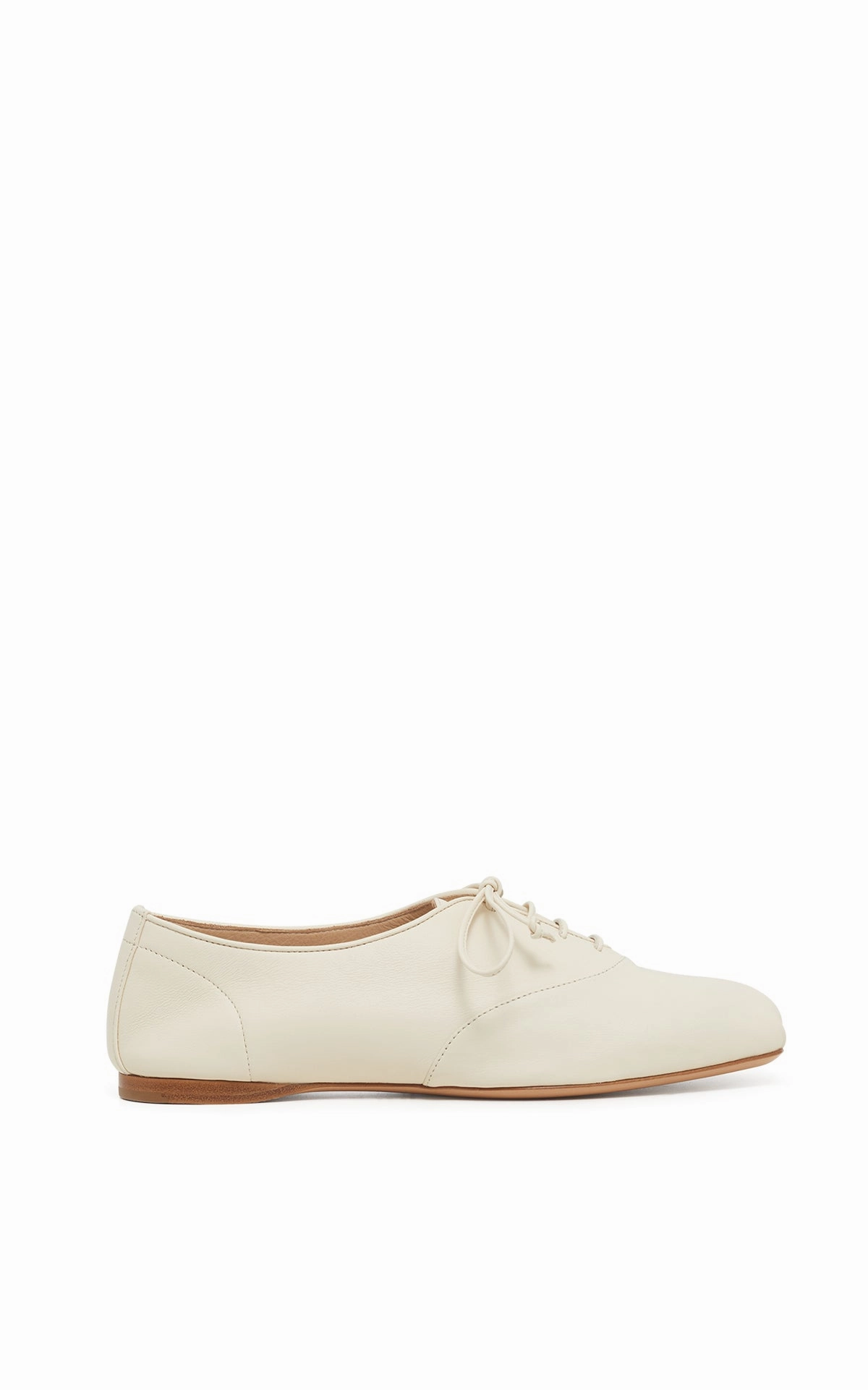 Oxfords Motto Maya Oxford Flat Shoe in Ivory Nappa Leather